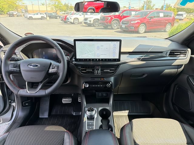 Used 2024 Ford Escape ST-Line w/ Tech Pack #1 AWD/4WD image 12