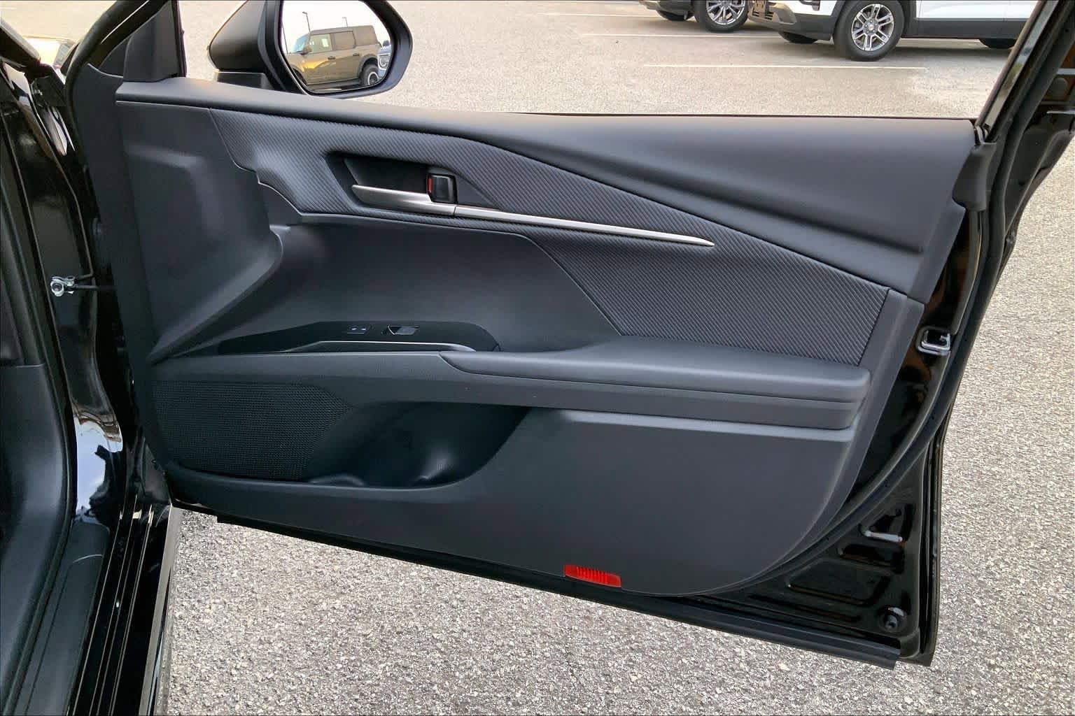 Used 2025 Toyota Camry SE w/ Multimedia Upgrade Package FWD image 22