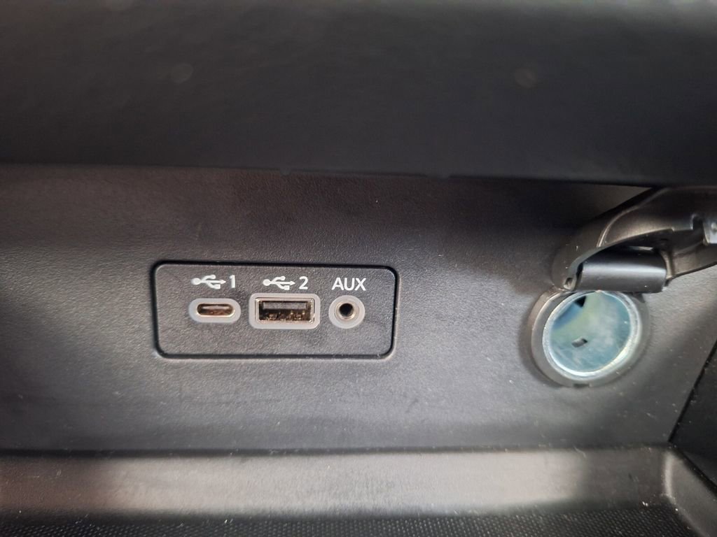 Certified 2025 Nissan Altima 2.5 SR image 17