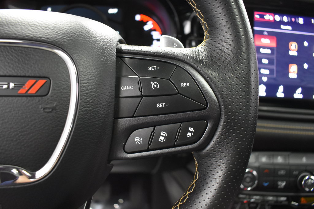 Used 2025 Dodge Durango R/T AWD/4WD image 38