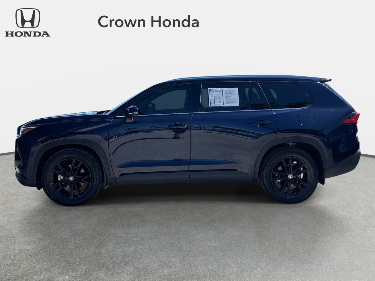 Used 2024 Toyota Grand Highlander FWD image 2