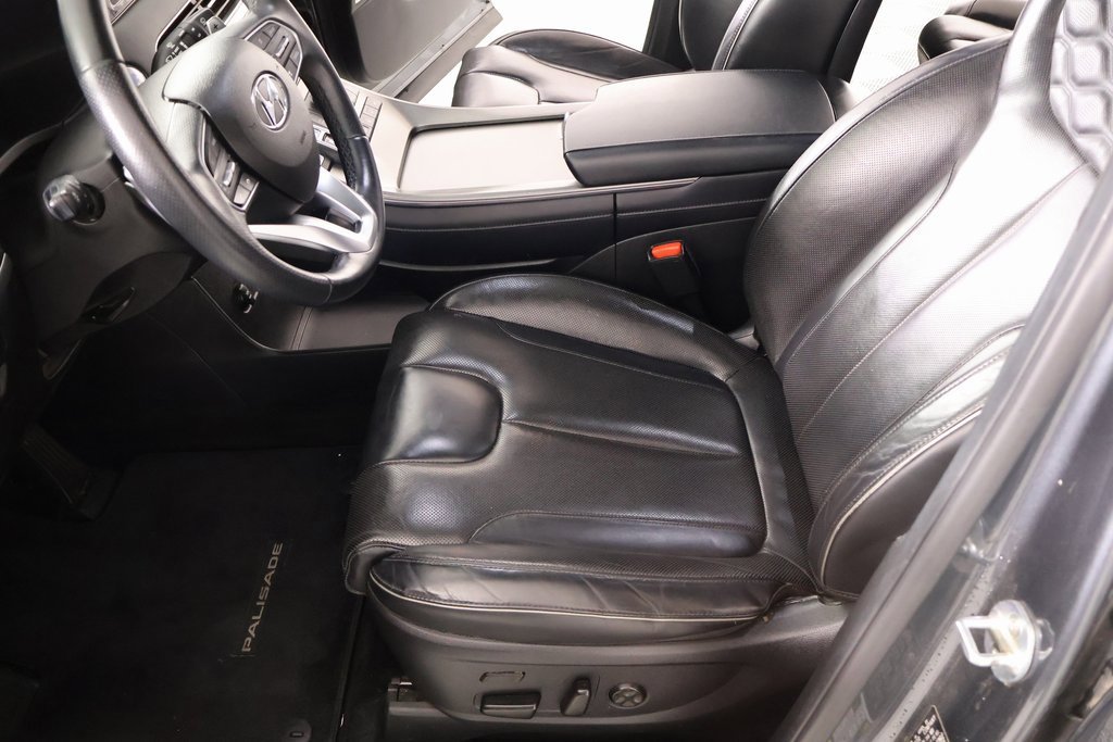 Used 2020 Hyundai Palisade Limited image 11