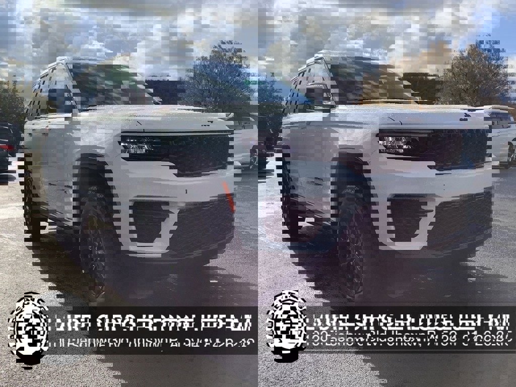 New 2025 Jeep Grand Cherokee Altitude