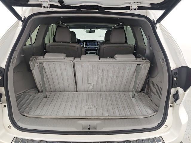 Used 2016 Toyota Highlander Limited w/ Protection Package #3 image 34