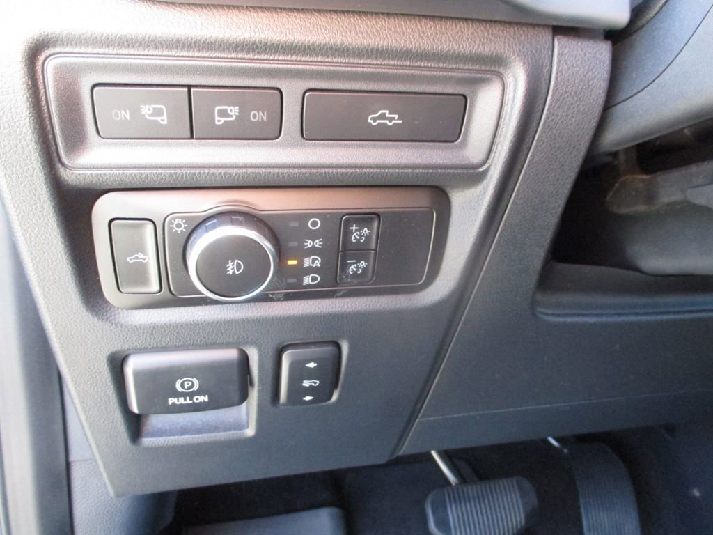 Used 2021 Ford F150 Lariat image 6