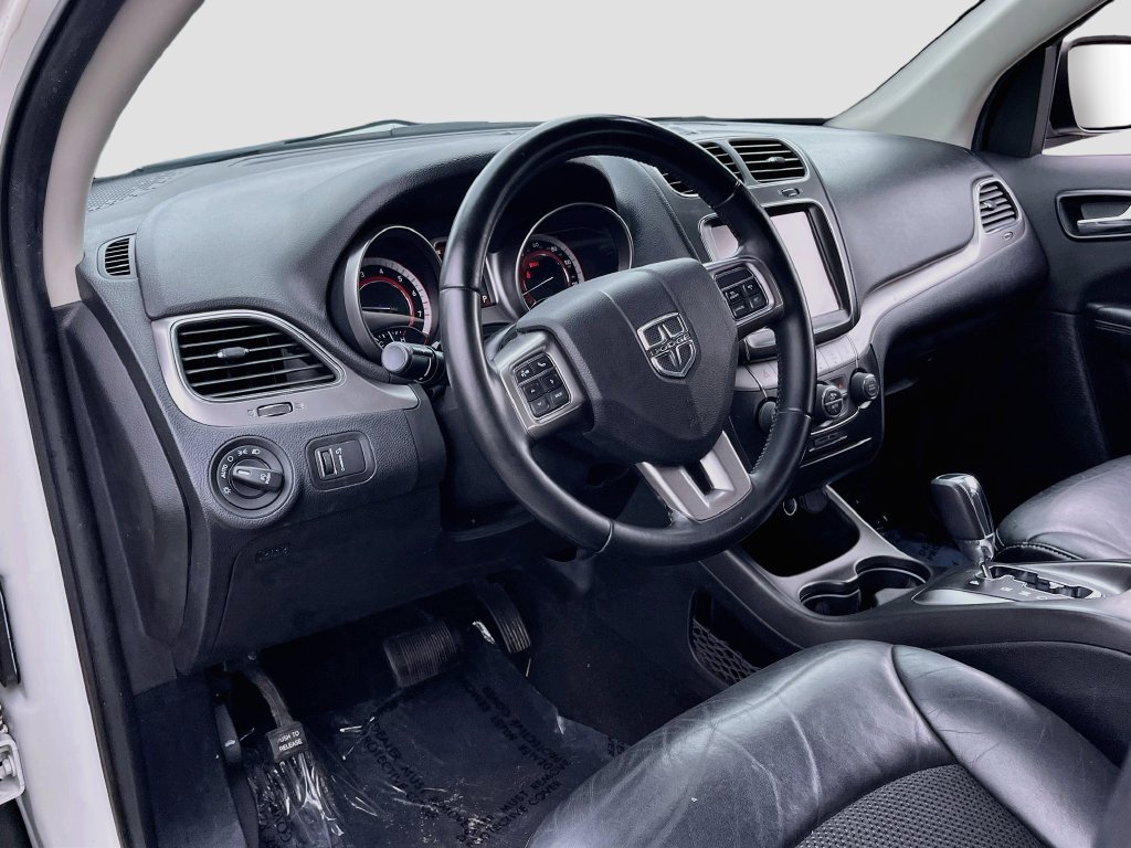 Used 2020 Dodge Journey Crossroad FWD image 9