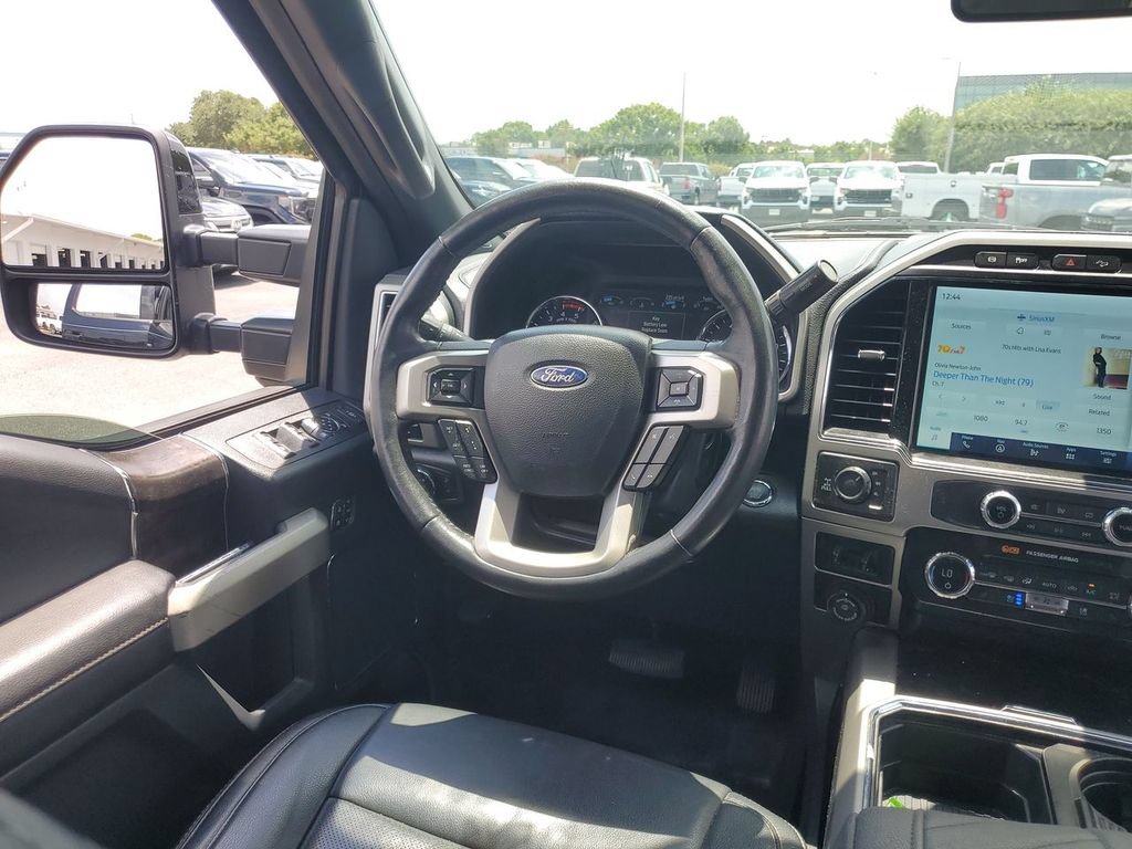 Used 2022 Ford F250 Lariat w/ Black Appearance Package AWD/4WD image 15