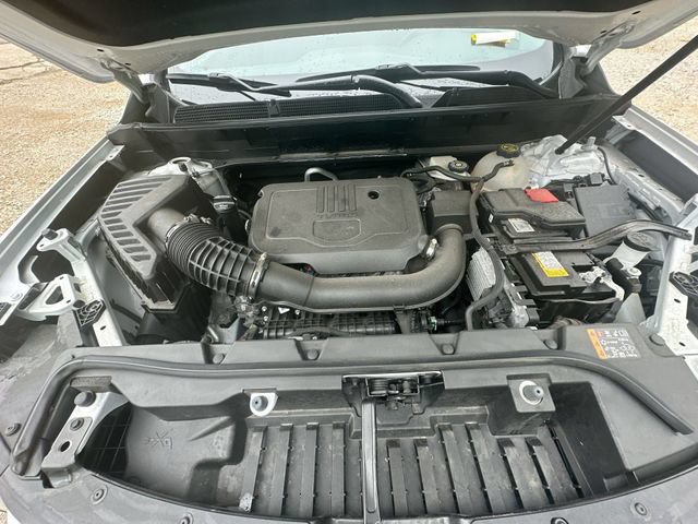 Used 2023 GMC Acadia SLE FWD image 33