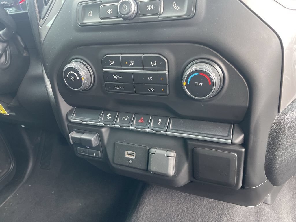 Used 2019 Chevrolet Silverado 1500 Custom Trail Boss w/ Custom Convenience Package AWD/4WD image 23