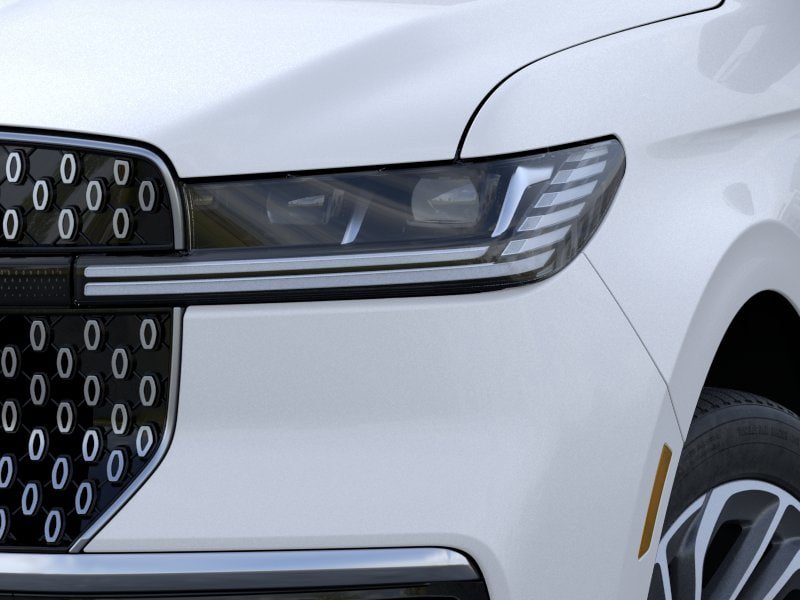 New 2026 Lincoln Navigator Reserve AWD/4WD image 18