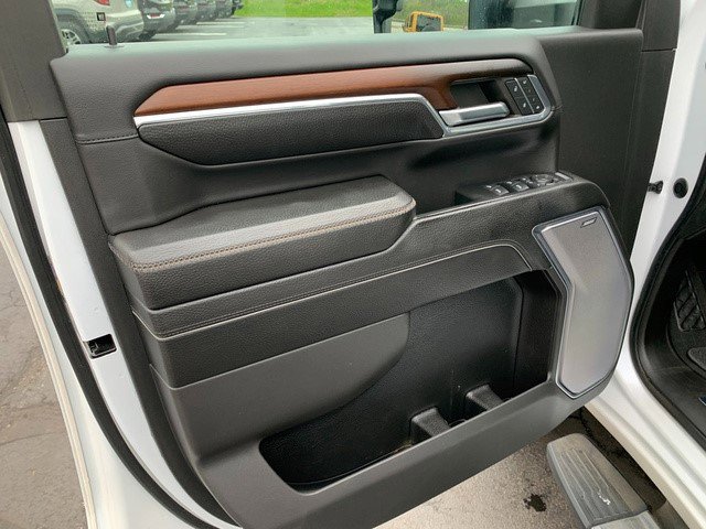 Certified 2024 GMC Sierra 2500 Denali w/ Denali Reserve Package AWD/4WD image 19