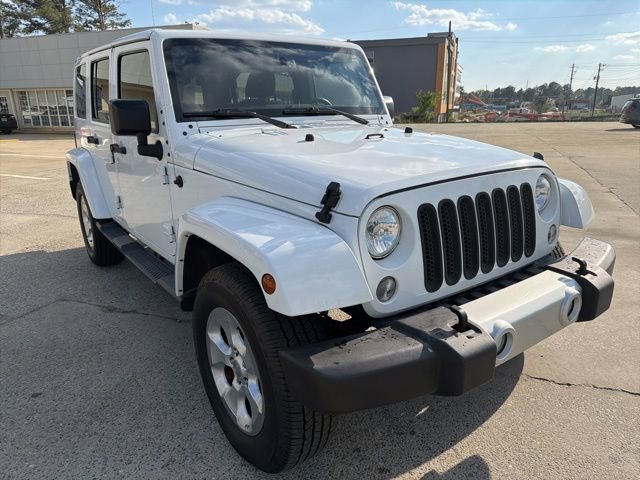 Used 2015 Jeep Wrangler Unlimited Sahara w/ Connectivity Group image 4