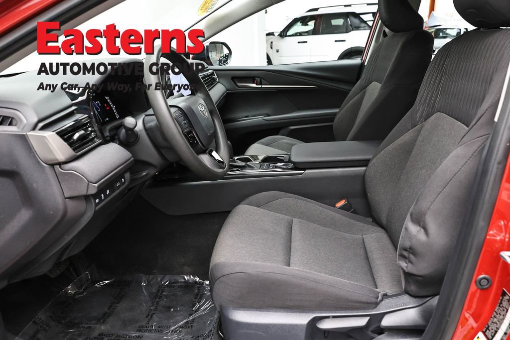 Used 2025 Toyota Camry LE FWD image 14