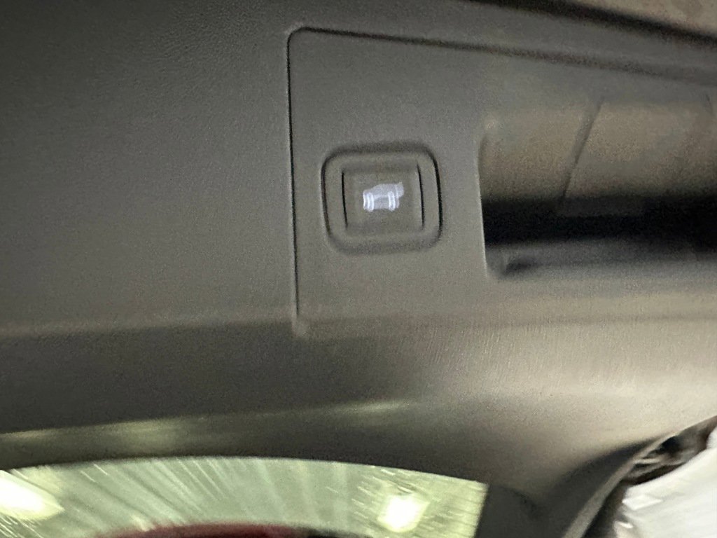 New 2026 Cadillac XT5 Premium Luxury w/ LPO, ONYX Package image 25