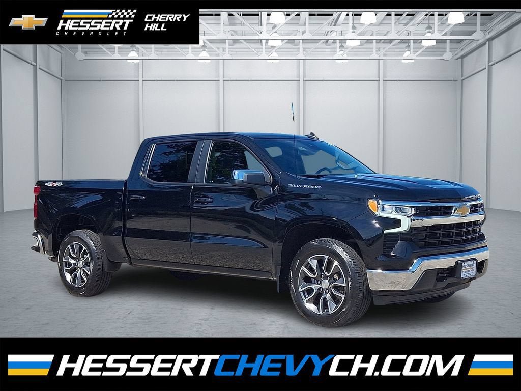 Certified 2023 Chevrolet Silverado 1500 LT AWD/4WD image 1