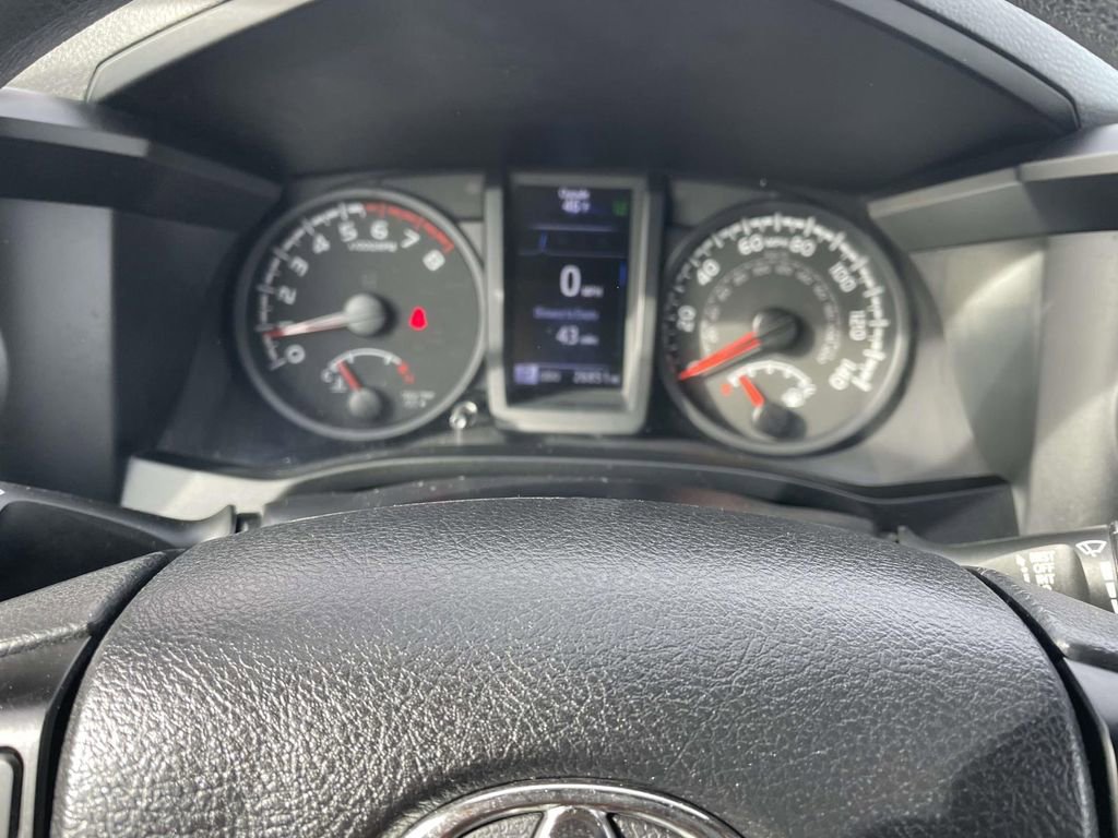 Used 2022 Toyota Tacoma SR image 35