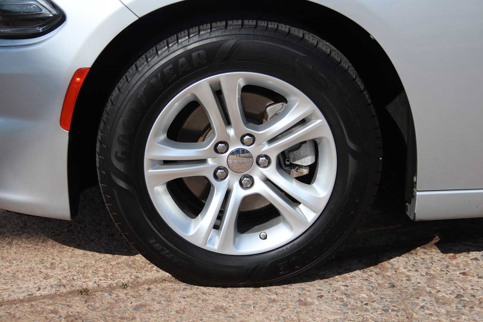 Used 2022 Dodge Charger SXT RWD image 12