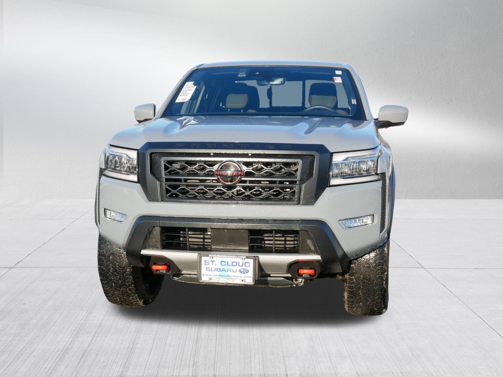 Used 2023 Nissan Frontier PRO-4X w/ Pro Convenience Package image 2