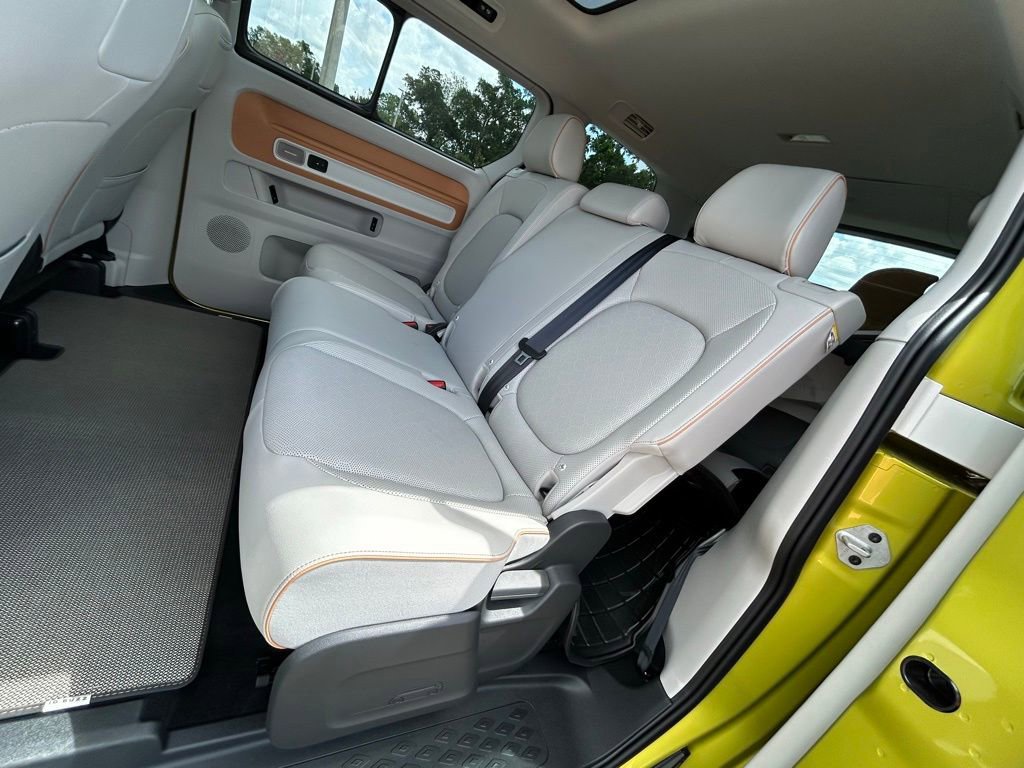 Used 2025 Volkswagen ID. Buzz 1st Edition image 67