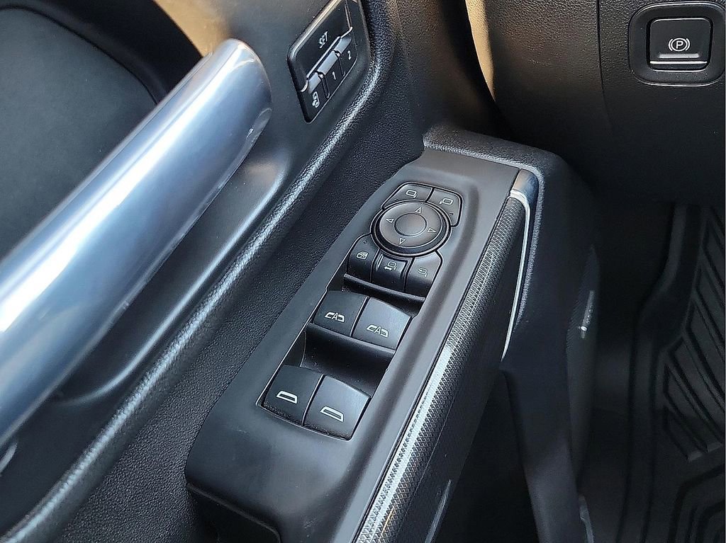 Used 2021 GMC Sierra 2500 AT4 w/ AT4 Premium Plus Package image 13