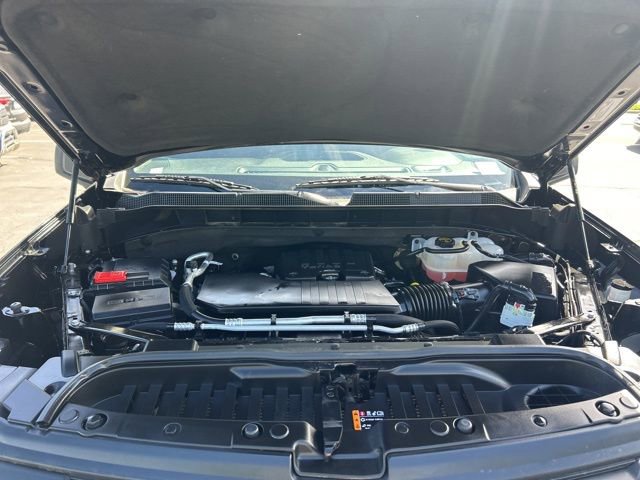 Used 2024 Chevrolet Silverado 1500 Custom w/ Turbomax Blackout Package image 13
