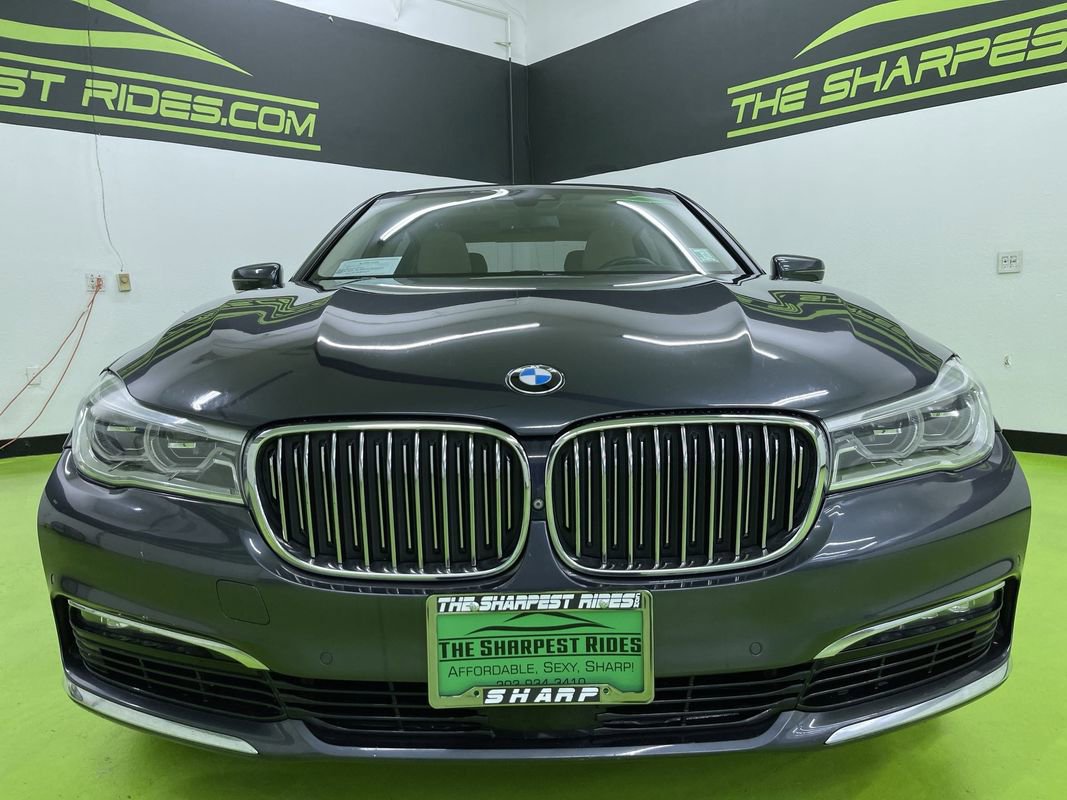 Used 2016 BMW 750i xDrive image 3