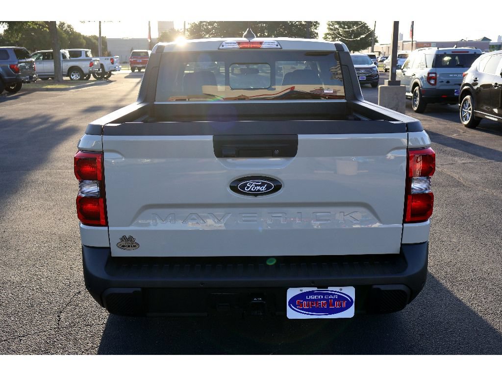 Used 2025 Ford Maverick Lariat AWD/4WD image 14