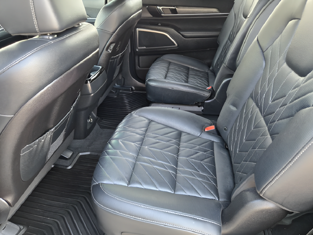 Used 2025 Kia Telluride EX X-Line AWD/4WD image 28