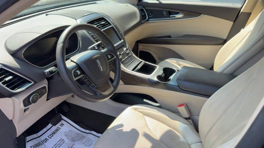 Used 2019 Lincoln Nautilus Reserve AWD/4WD image 9