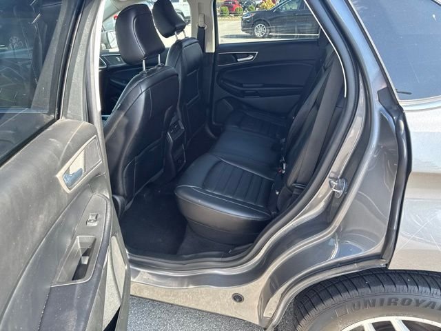 Used 2022 Ford Edge SEL AWD/4WD image 16
