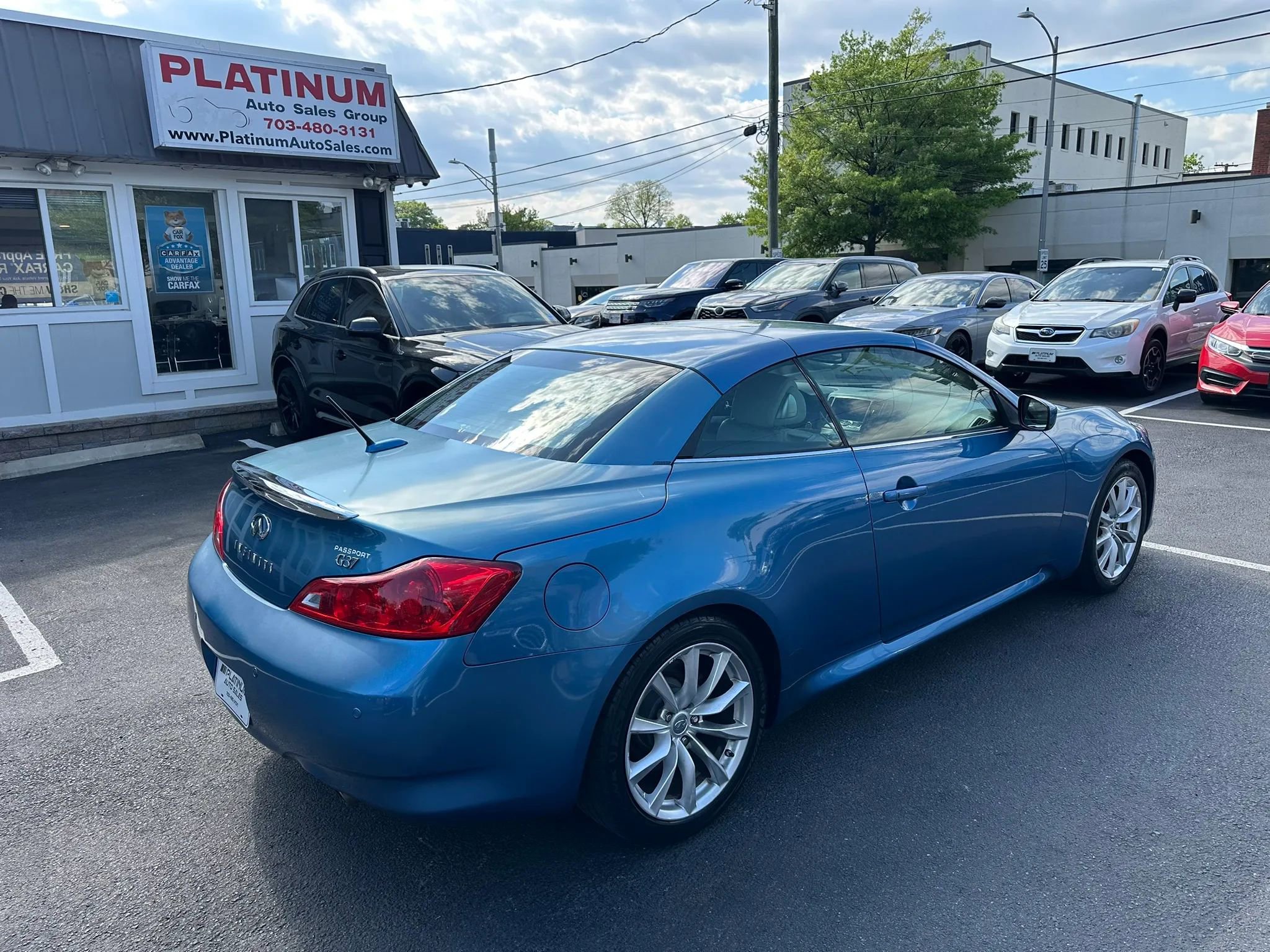 Used 2012 INFINITI G37 Sport w/ Premium Pkg image 5