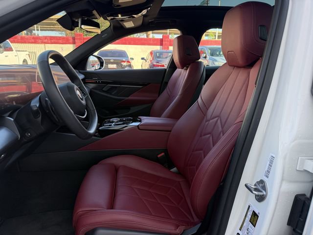 Used 2024 BMW 530i w/ M Sport Package image 25