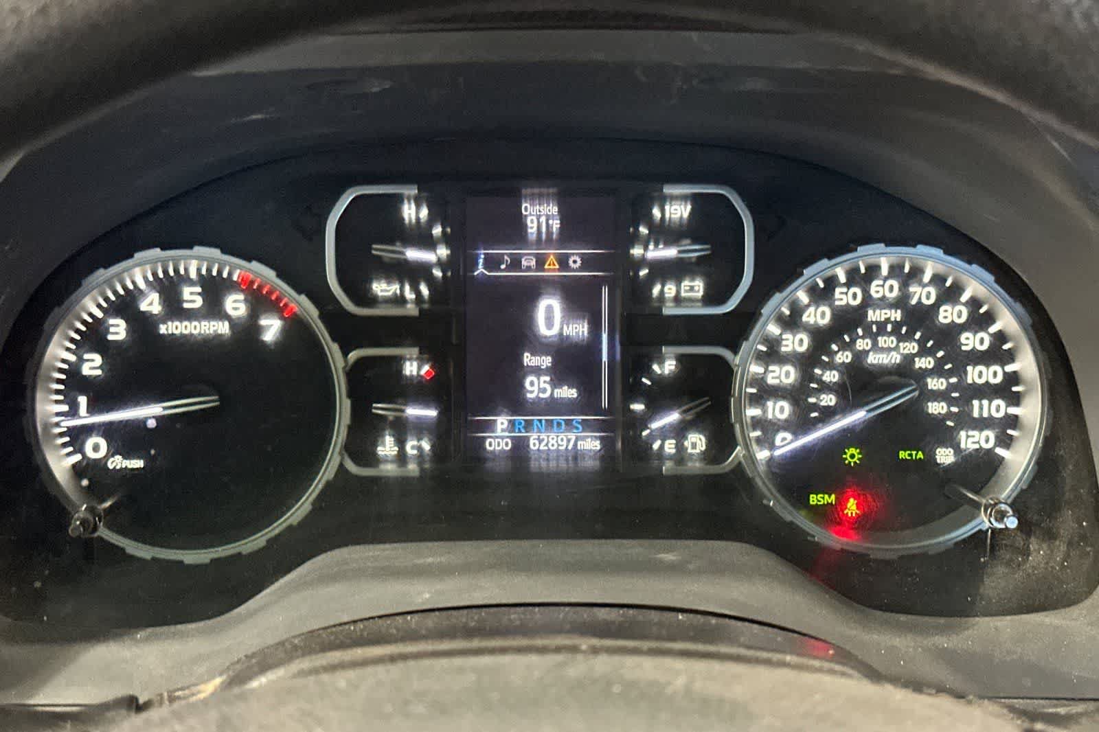 Used 2020 Toyota Tundra SR5 w/ SR5 Convenience Package AWD/4WD image 24