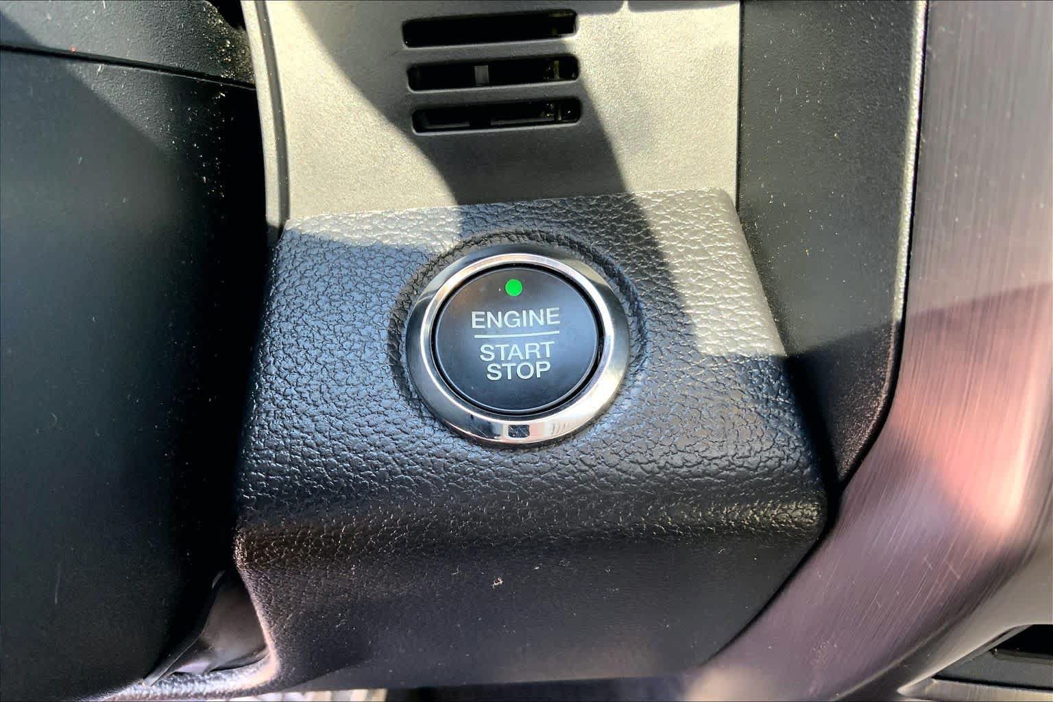 Used 2021 Ford Expedition Platinum RWD image 32