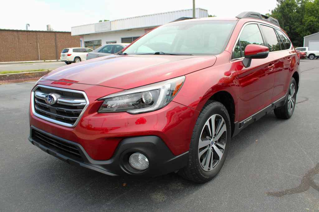 Used 2018 Subaru Outback 2.5i Limited AWD/4WD image 1