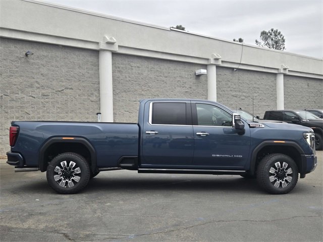 New 2026 GMC Sierra 3500 Denali w/ Denali Reserve Package image 3