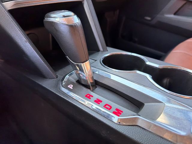 Used 2017 GMC Terrain SLT image 31