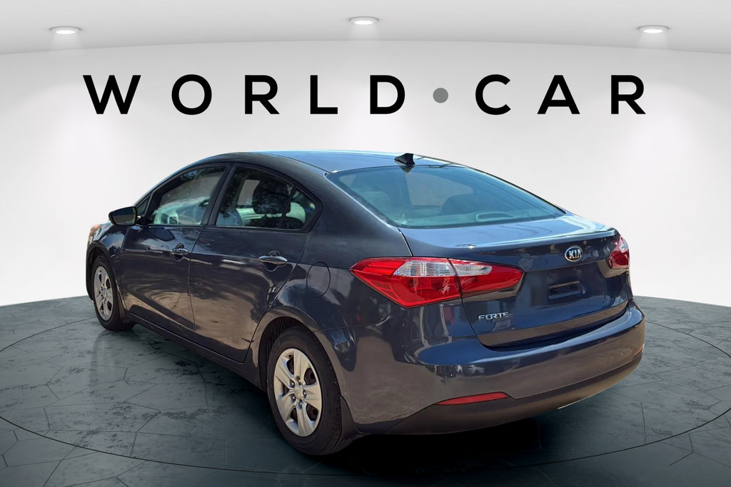 Used 2016 Kia Forte LX FWD image 9