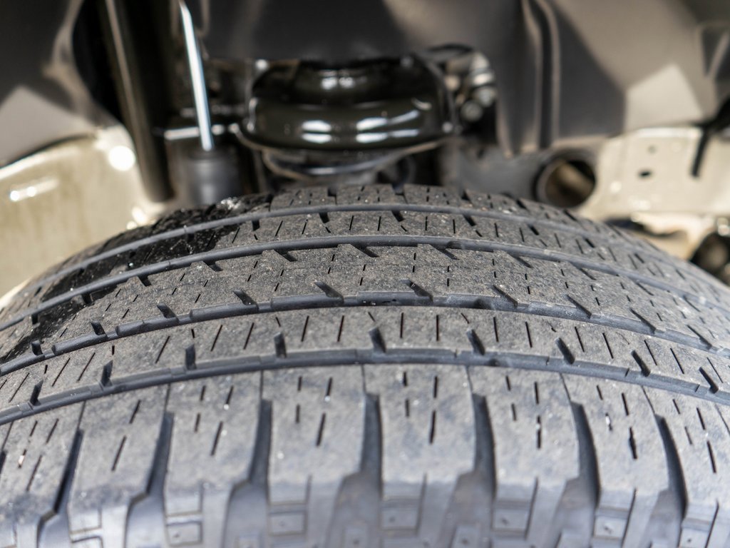 Used 2022 Jeep Wrangler Unlimited Sport image 35