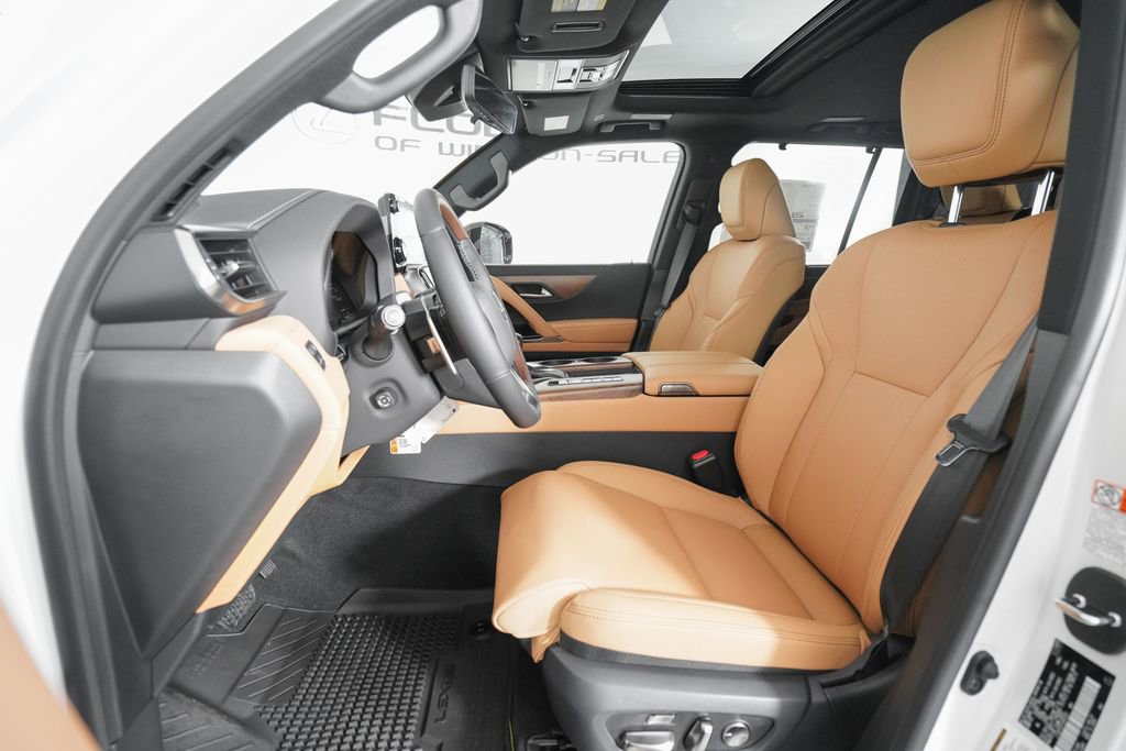 New 2026 Lexus LX 600 4WD w/ Luxury Package image 8