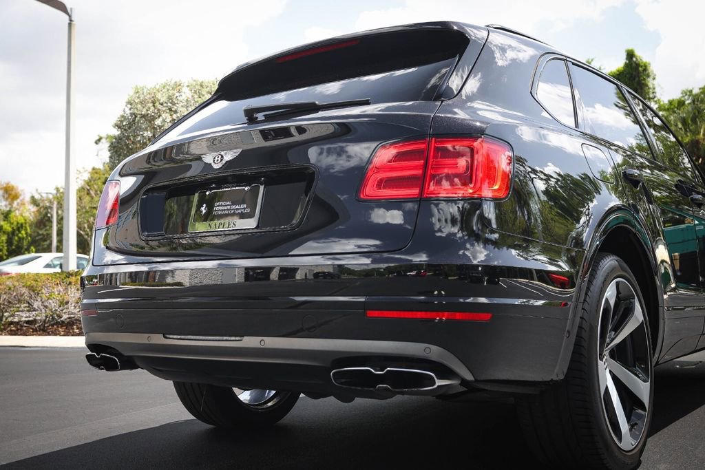 Used 2019 Bentley Bentayga image 14