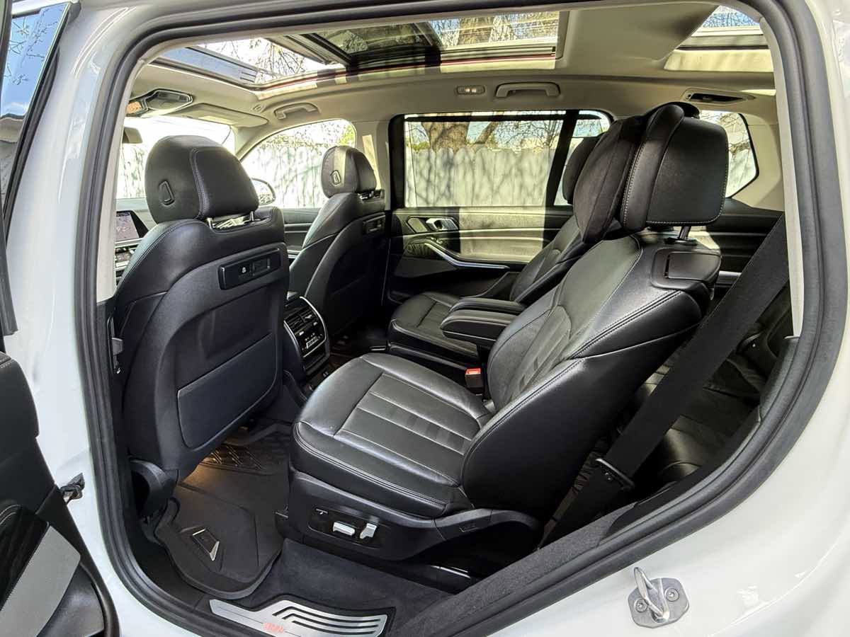 Used 2020 BMW X7 xDrive40i w/ Premium Package image 7