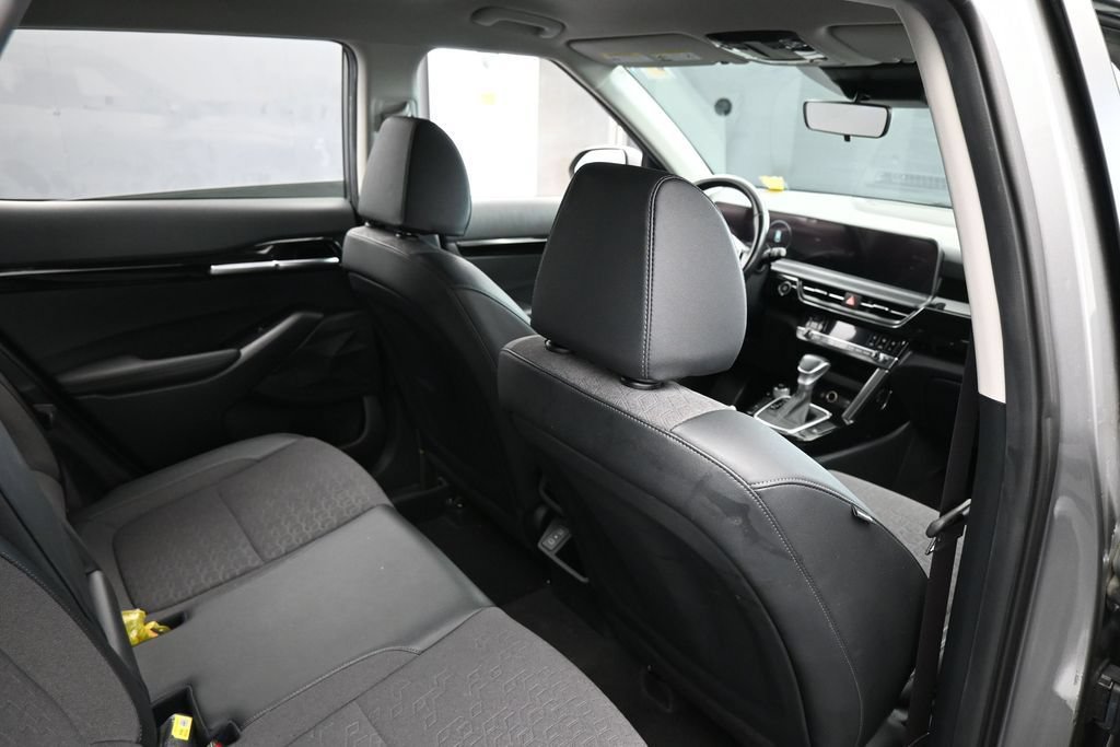 Used 2024 Kia Seltos S FWD image 42