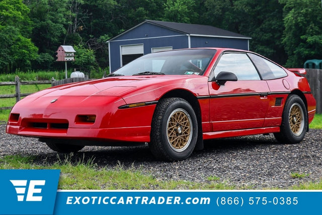 Used 1988 Pontiac Fiero GT RWD image 1