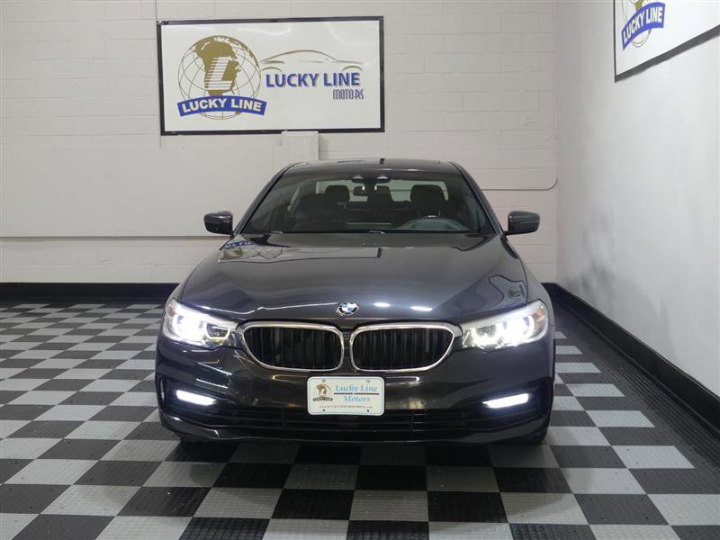 Used 2018 BMW 530i xDrive image 2