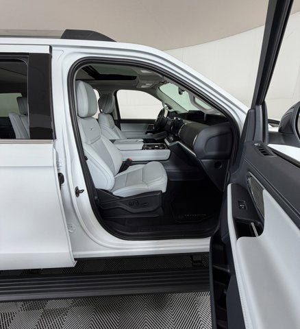 New 2026 Ford Expedition Platinum w/ Driver's Package image 5