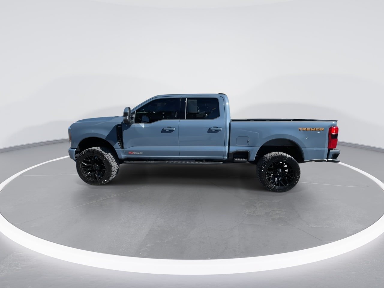 Used 2023 Ford F250 Lariat w/ Lariat Ultimate Package AWD/4WD image 10