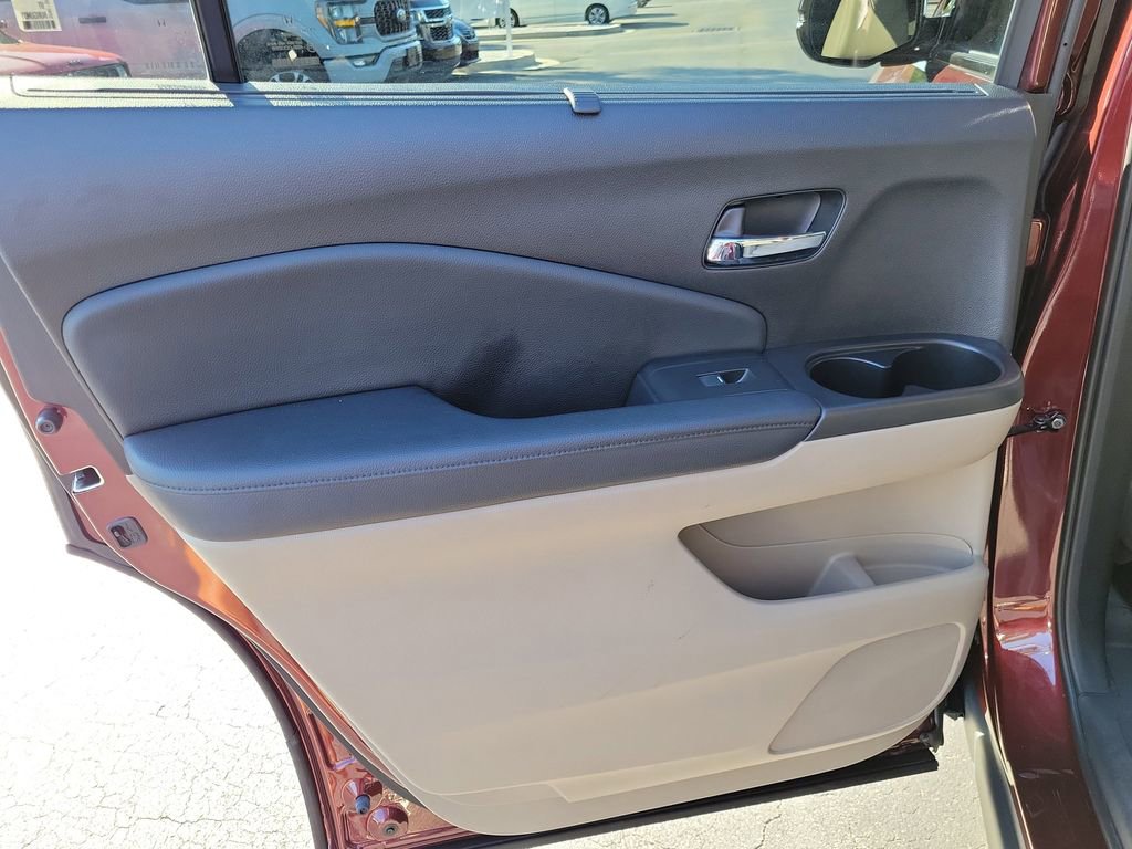 Certified 2018 Honda Pilot Touring image 13