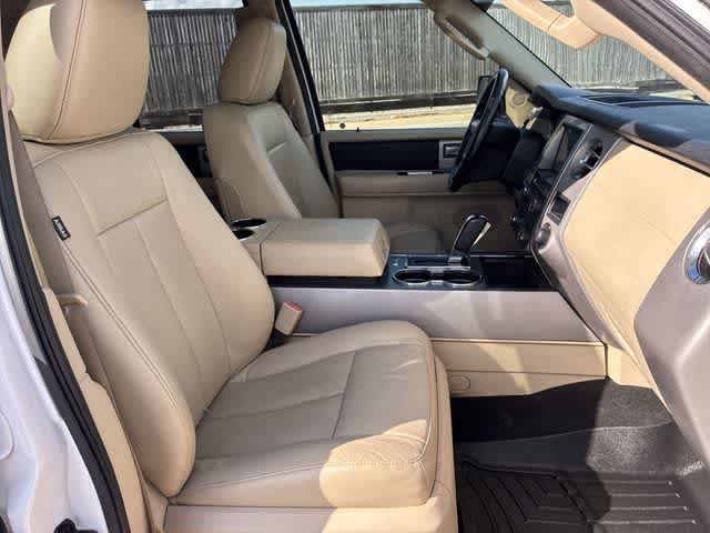 Used 2017 Ford Expedition EL Limited w/ Equipment Group 301A RWD image 24