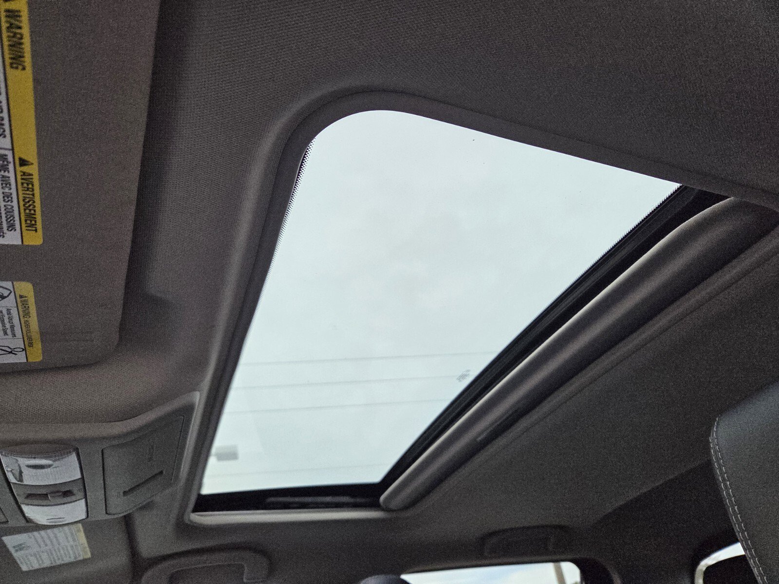 Used 2022 Nissan Frontier SV w/ SV Premium Package image 22